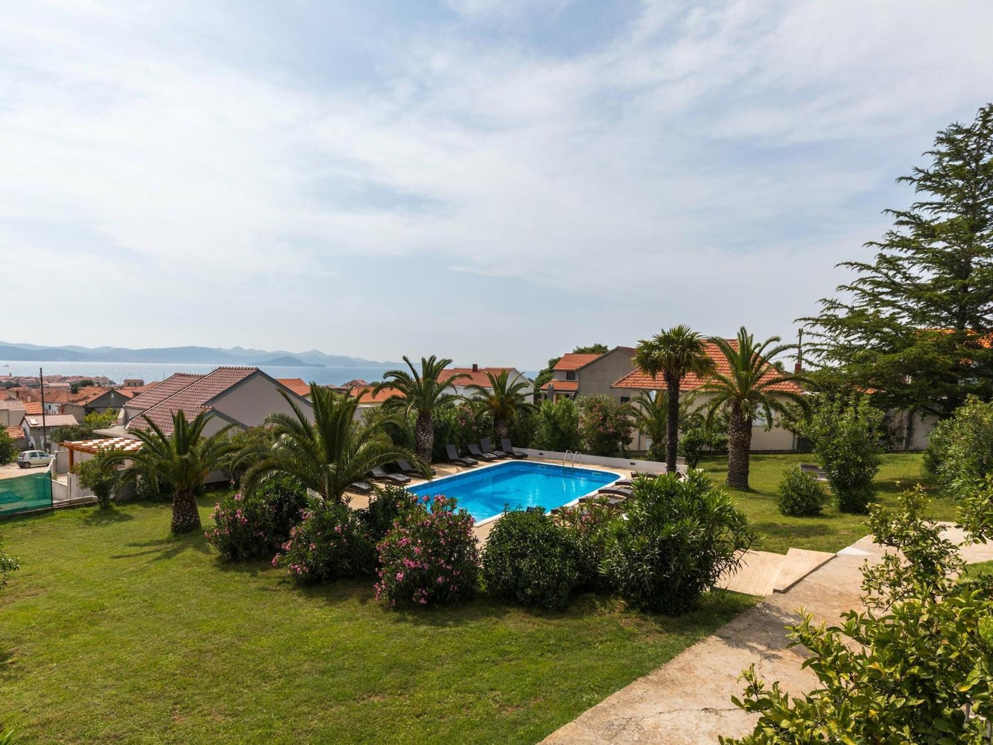 Scenic Holiday Home In Bibinje Near Sea Luaran gambar