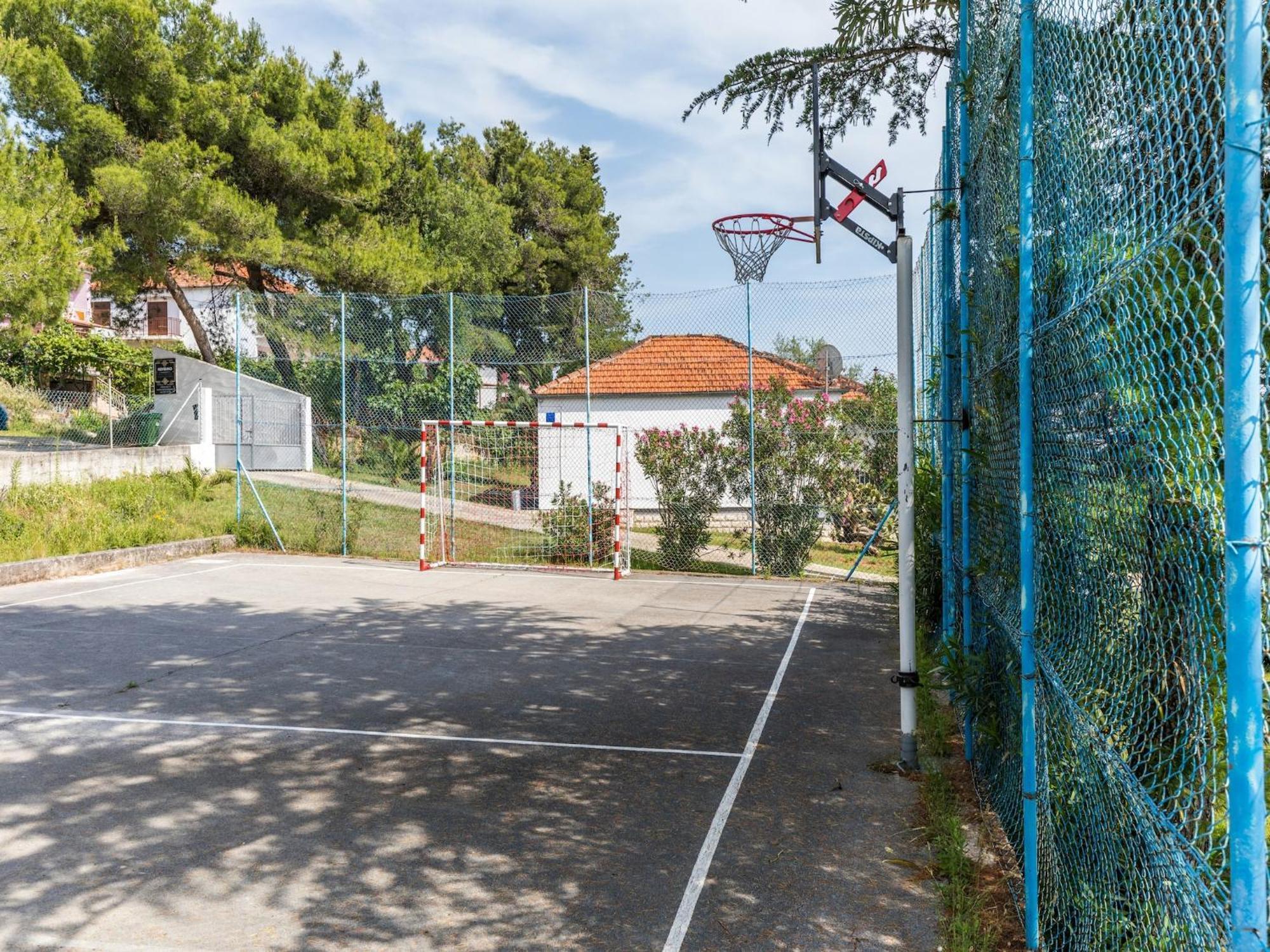 Scenic Holiday Home In Bibinje Near Sea Luaran gambar