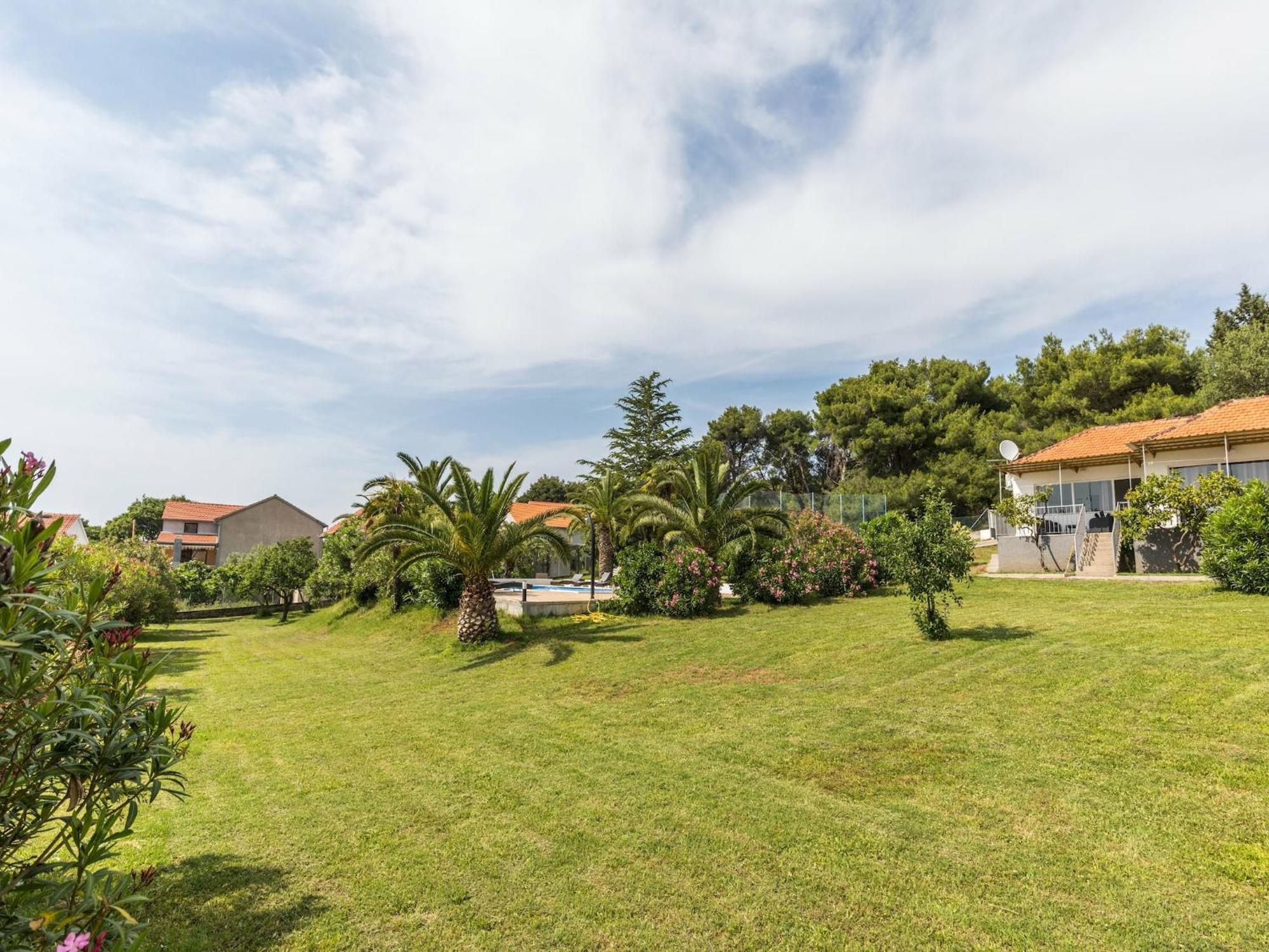 Scenic Holiday Home In Bibinje Near Sea Luaran gambar